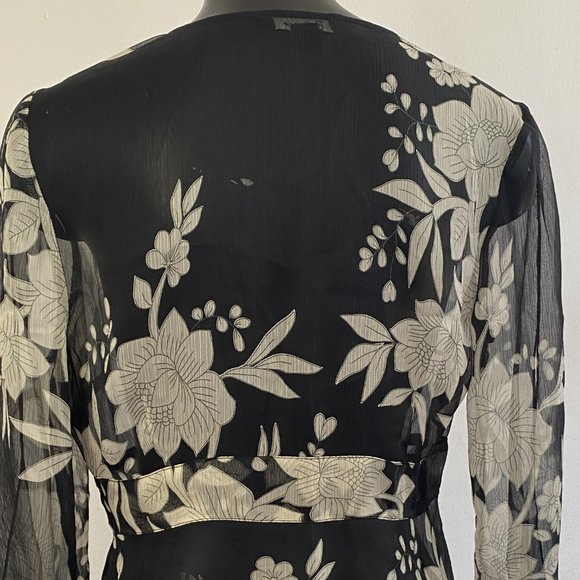 Rockmans Sheer Wrap Blouse/Top, Black w Cream Floral Print, Size 12 - Picture 6 of 10